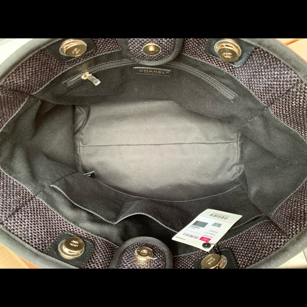 “SOLD” CHANEL Large Shopping Bag 30cm - Picture 6 of 8